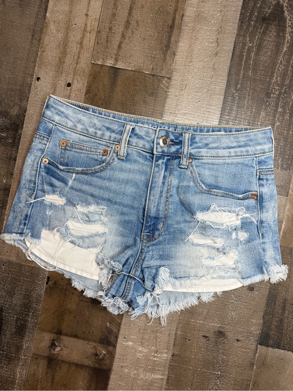American Eagle Outfitters Hi-Rise Festival Light Wash Distressed Denim Shorts 4